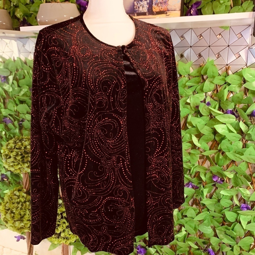 Kim Rogers Women’s XL Black Velvet Red Sparkle Holiday Long Sleeve Top - Picture 3 of 11